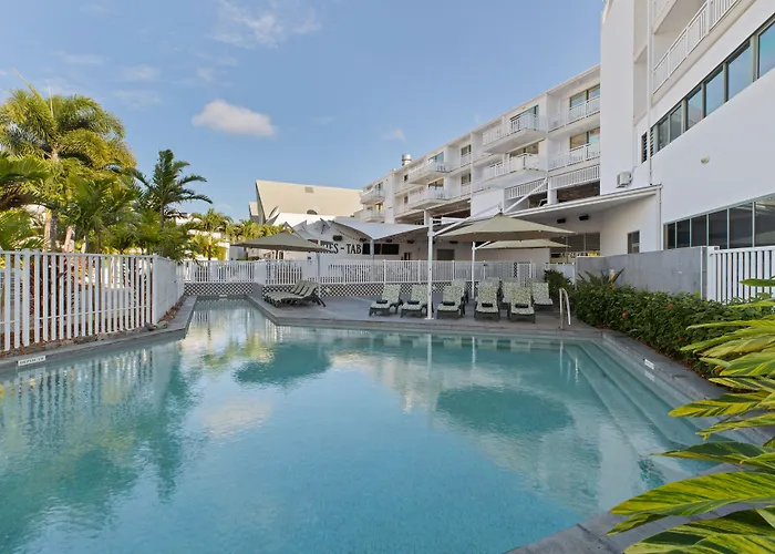 Airlie Beach Hotel